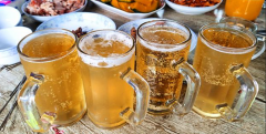 一扎啤酒相当于几瓶啤酒？喝啤酒有哪些好处？